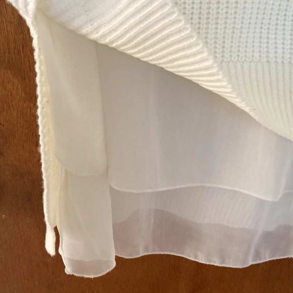 bishop & young top - Picture 3 of 4